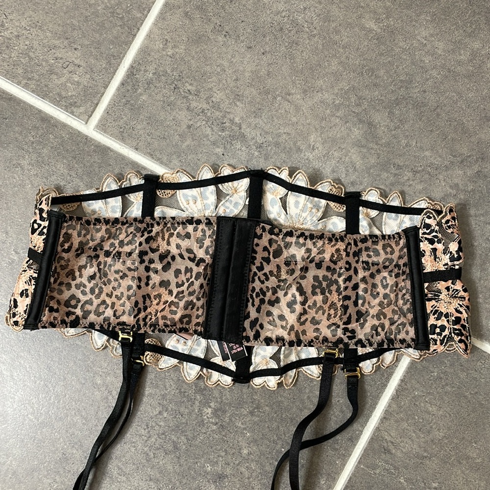 Victoria's Secret VERY SEXY Waist Cincher size M/L - Picture 6 of 9